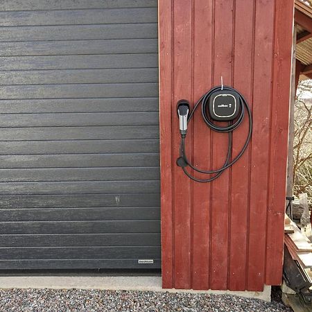 Trevlig Stuga Pa Landet, Centralt 8Km Fran Centrum Eskilstuna Eksteriør bilde